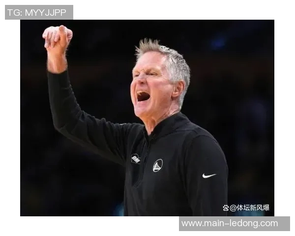 库里右膝髌股关节疼痛综合征确诊球队每日观察状态更新