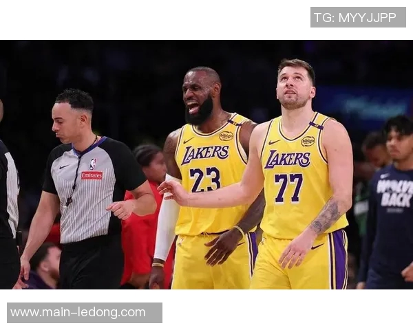 东契奇谈与詹姆斯默契提升彼此理解更深刻共同追求胜利 东契奇谈与詹姆斯默契提升彼此理解更深刻共同追求胜利